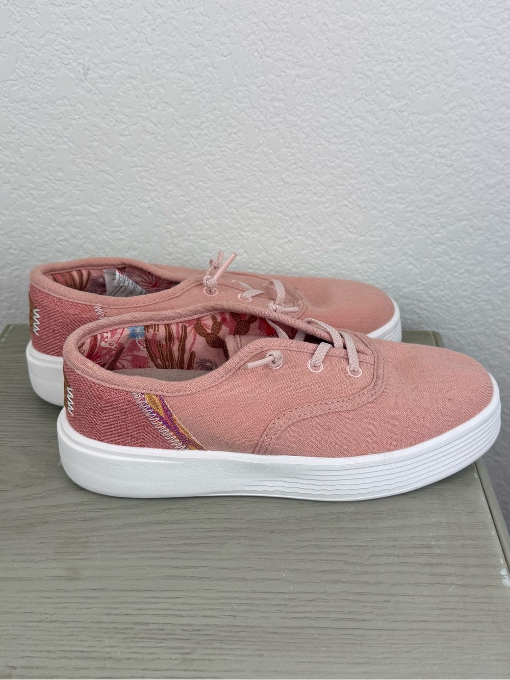 Hey Dude Conway Craft Linen pink sz 5 NEW